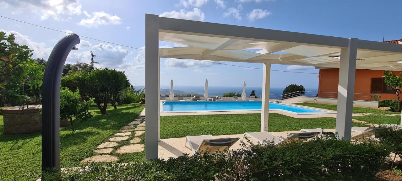 فيبو فالينتيا Villa Zufro المظهر الخارجي الصورة