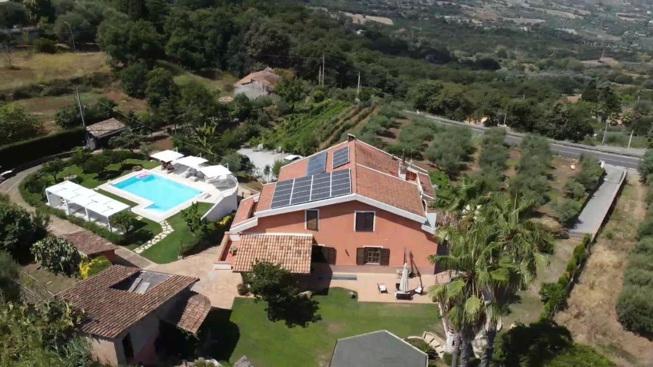 فيبو فالينتيا Villa Zufro المظهر الخارجي الصورة
