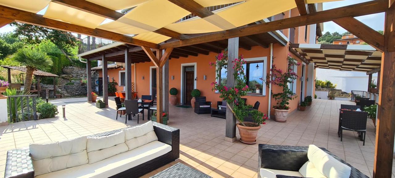فيبو فالينتيا Villa Zufro المظهر الخارجي الصورة