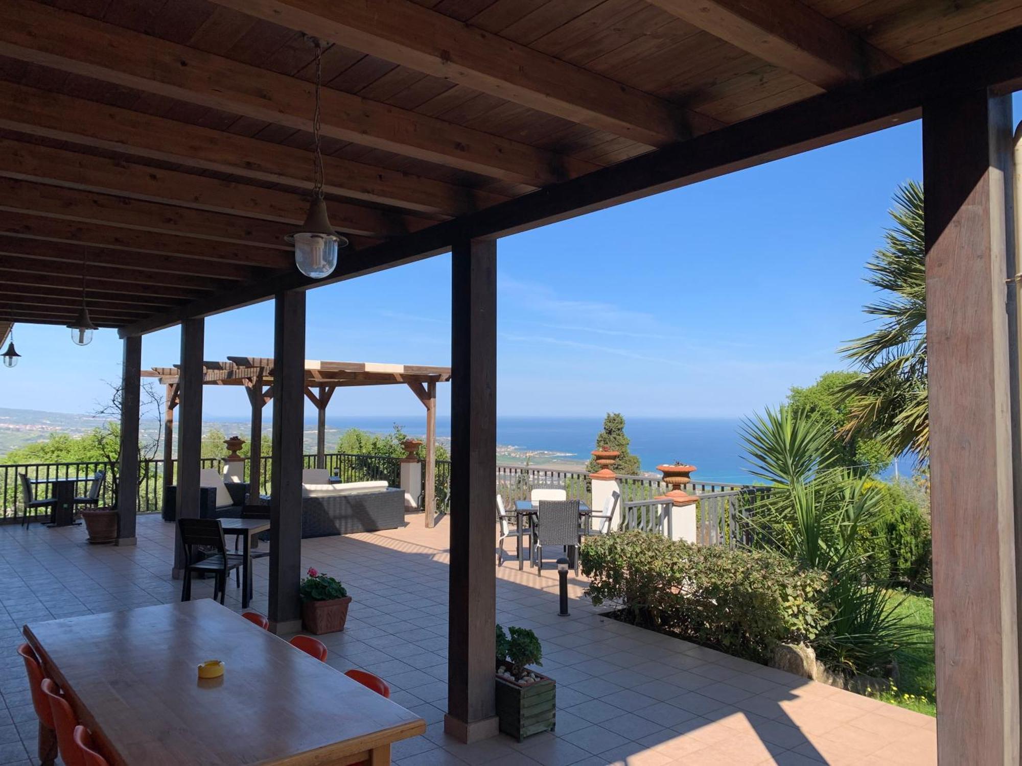 فيبو فالينتيا Villa Zufro المظهر الخارجي الصورة