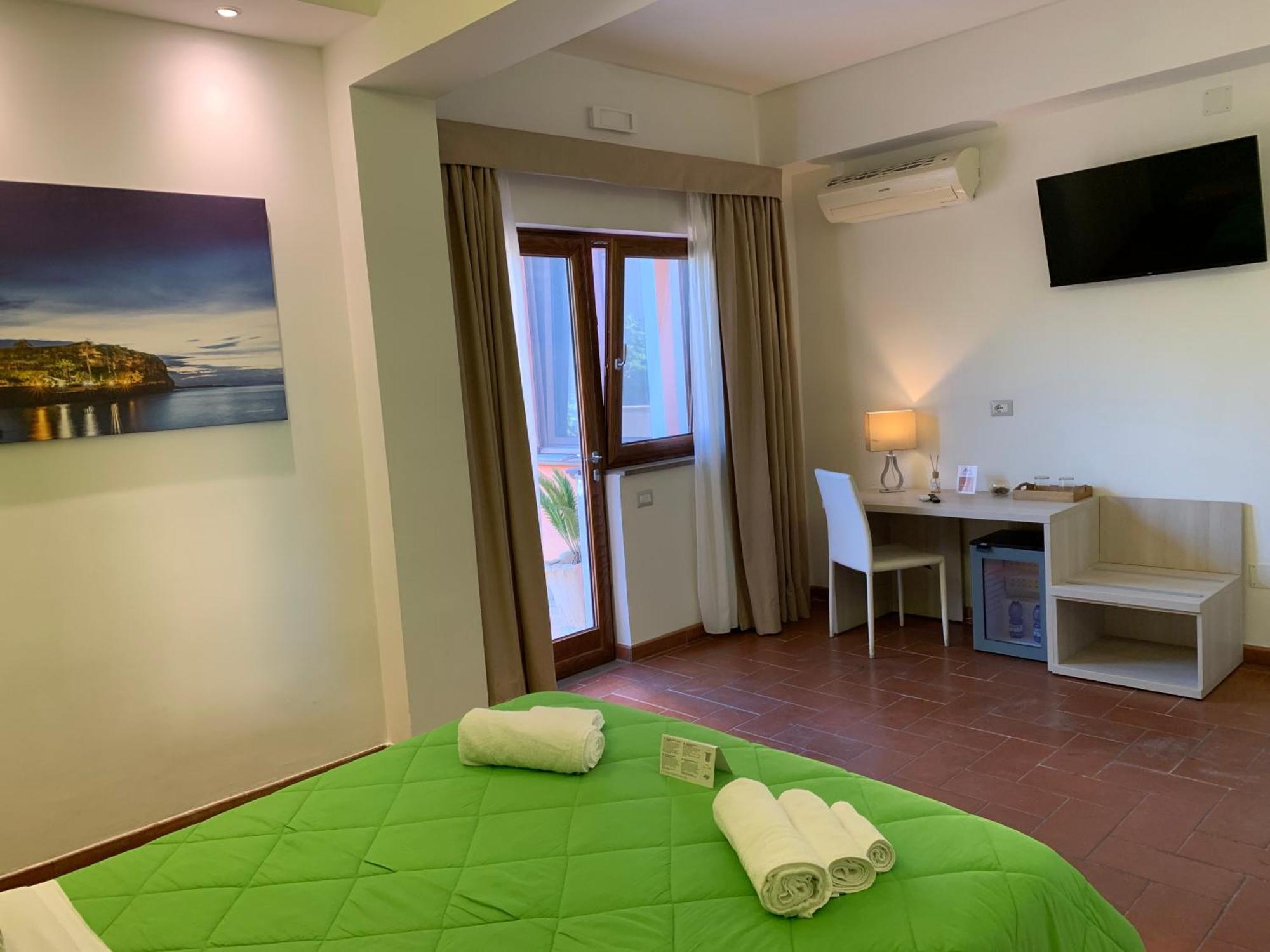فيبو فالينتيا Villa Zufro المظهر الخارجي الصورة